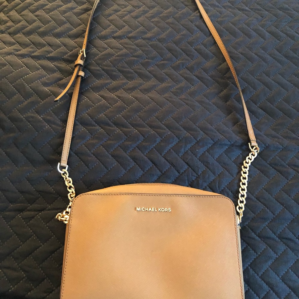 Michael Kors crossbody clutch